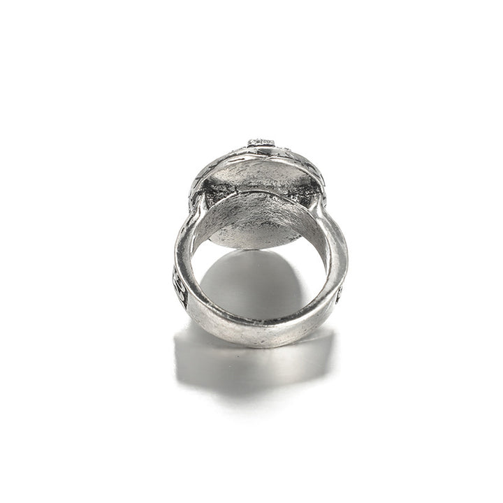 Anello con intaglio punk in lapislazzuli 