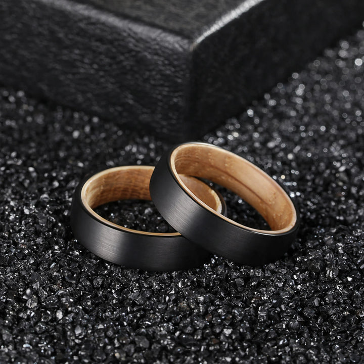 Olivenorma 6mm Whiskey Barrel Anello in legno di tungsteno nero