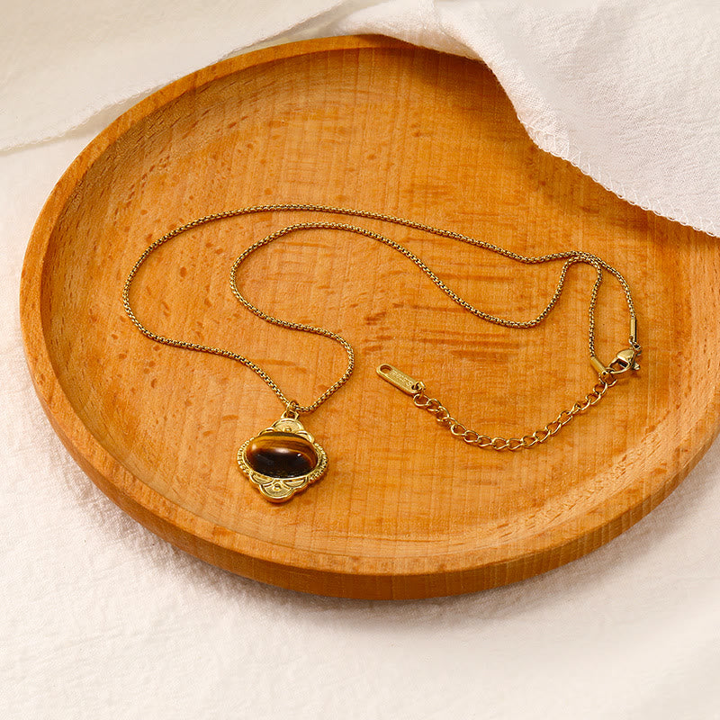Collana con ciondolo intarsiato in pizzo retrò in pietra naturale Olivenorma Palace