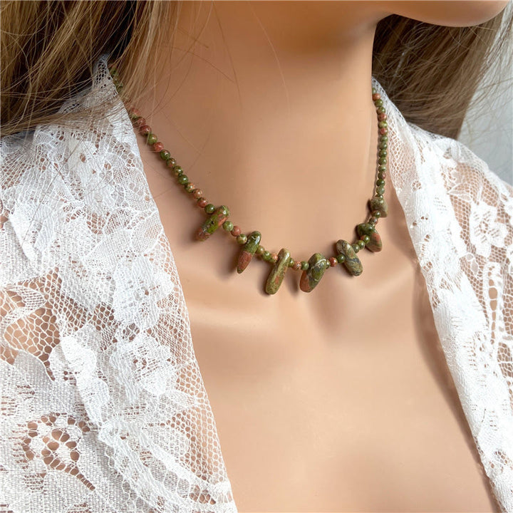 Olivenorma Collana Bohémien in Pietra Zanna Naturale con Perline da 4 mm