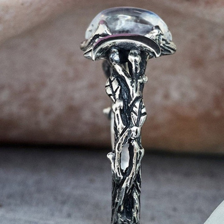 Anello con luce lunare in pietra di luna Olivenorma 