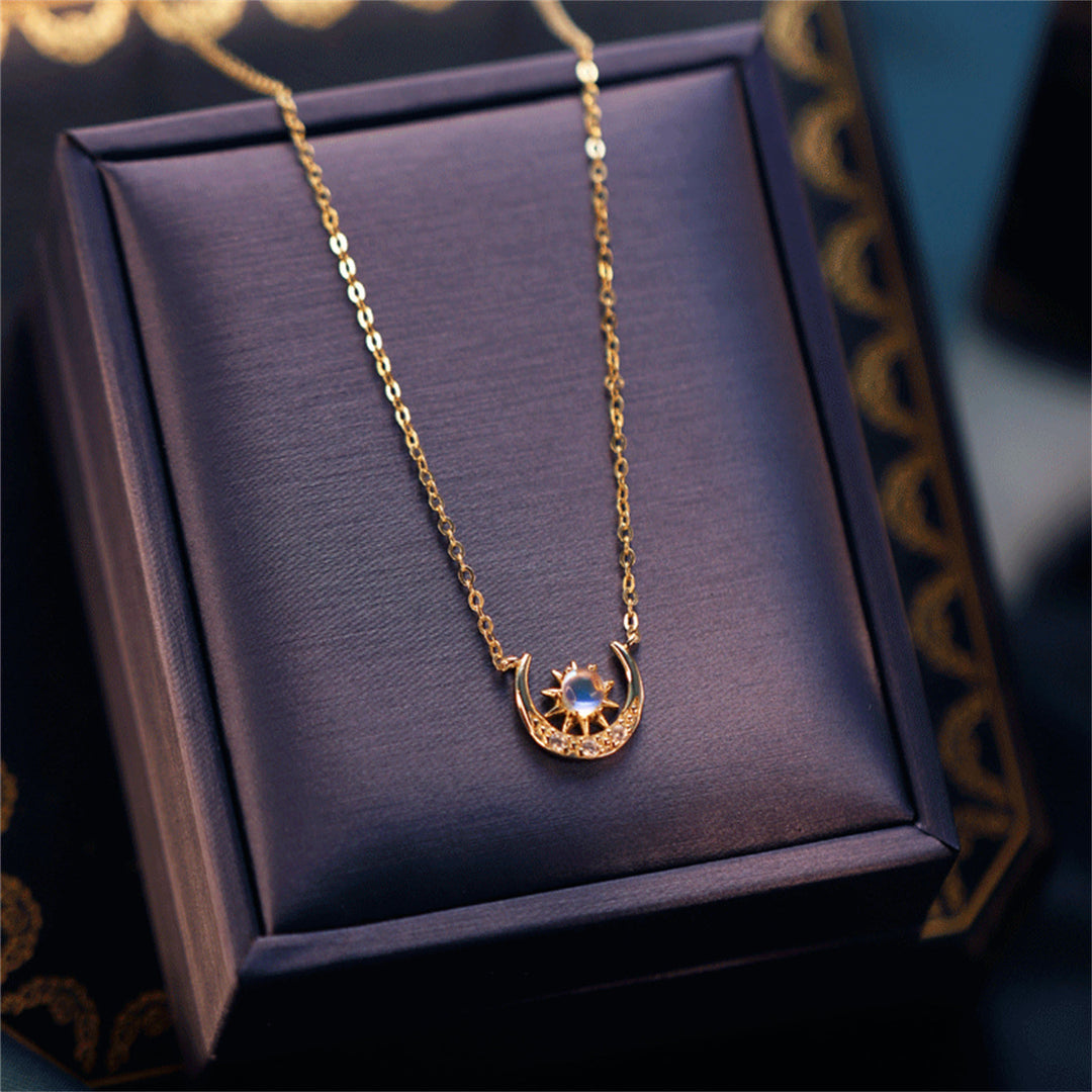 Collana in oro 18k con sole e luna in pietra di luna naturale Olivenorma 