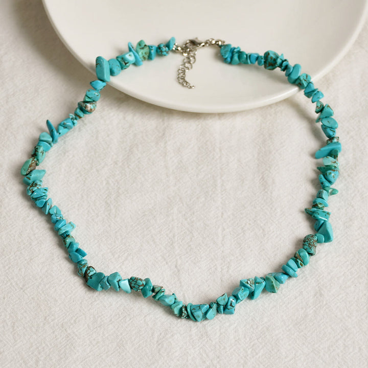 Collana con pietra di cristallo lucidata di forma irregolare Olivenorma