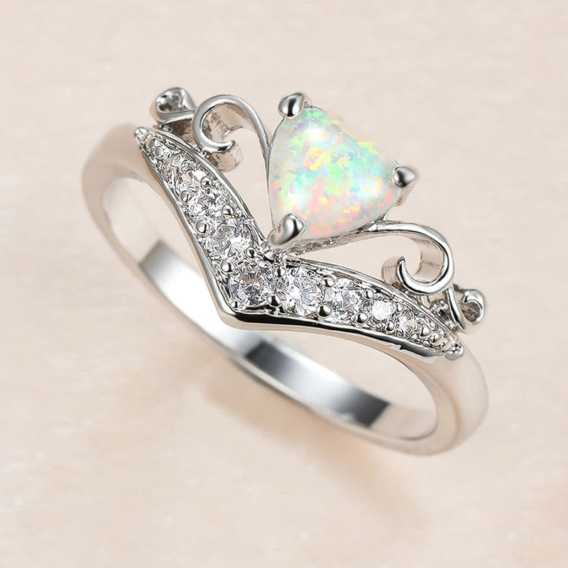 Anello Olivenorma "Peace of Mind" con corona di cuore in opale 