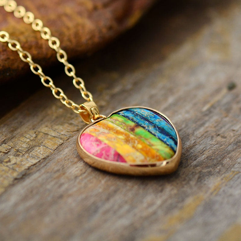 Collana con ciondolo a forma di cuore con 7 chakra Olivenorma