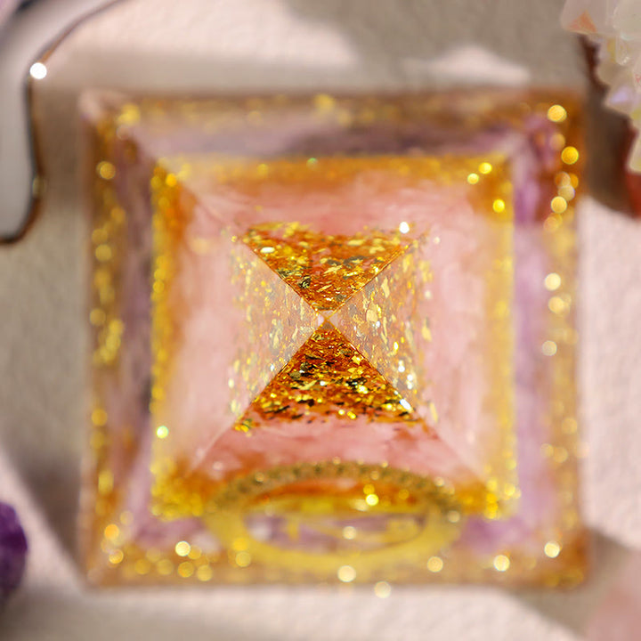 Olivenorma Quarzo Rosa Lepidolite Occhio di Horus Piramide Orgonica