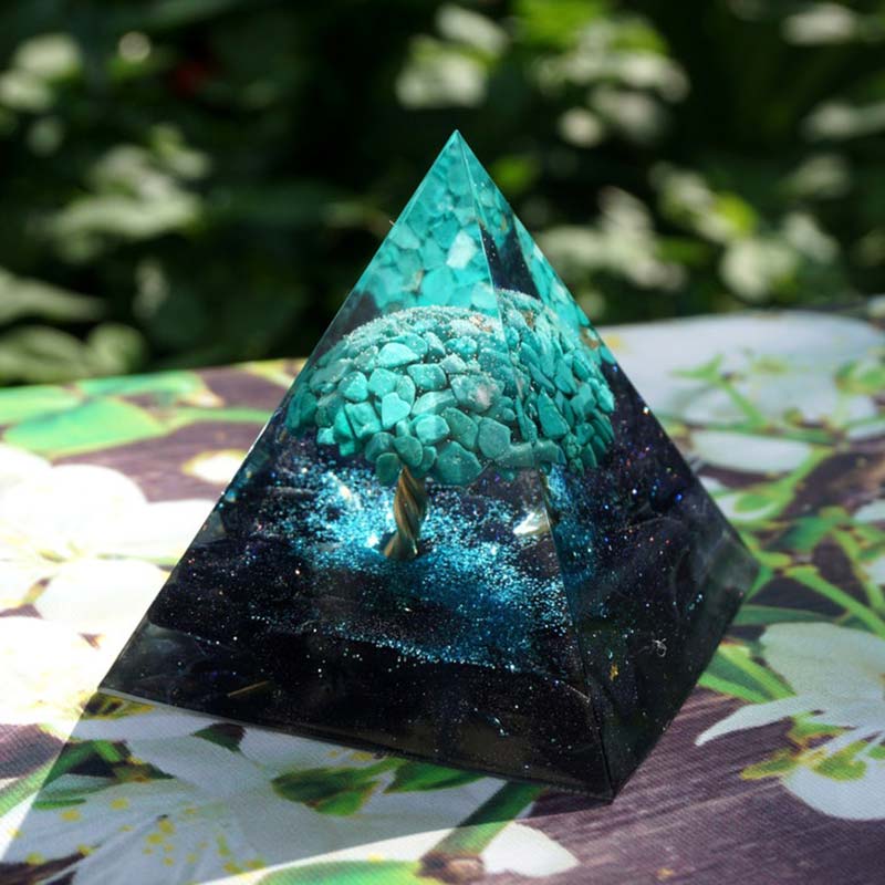 Piramide di orgone curativa in arenaria blu Olivenorma con turchese