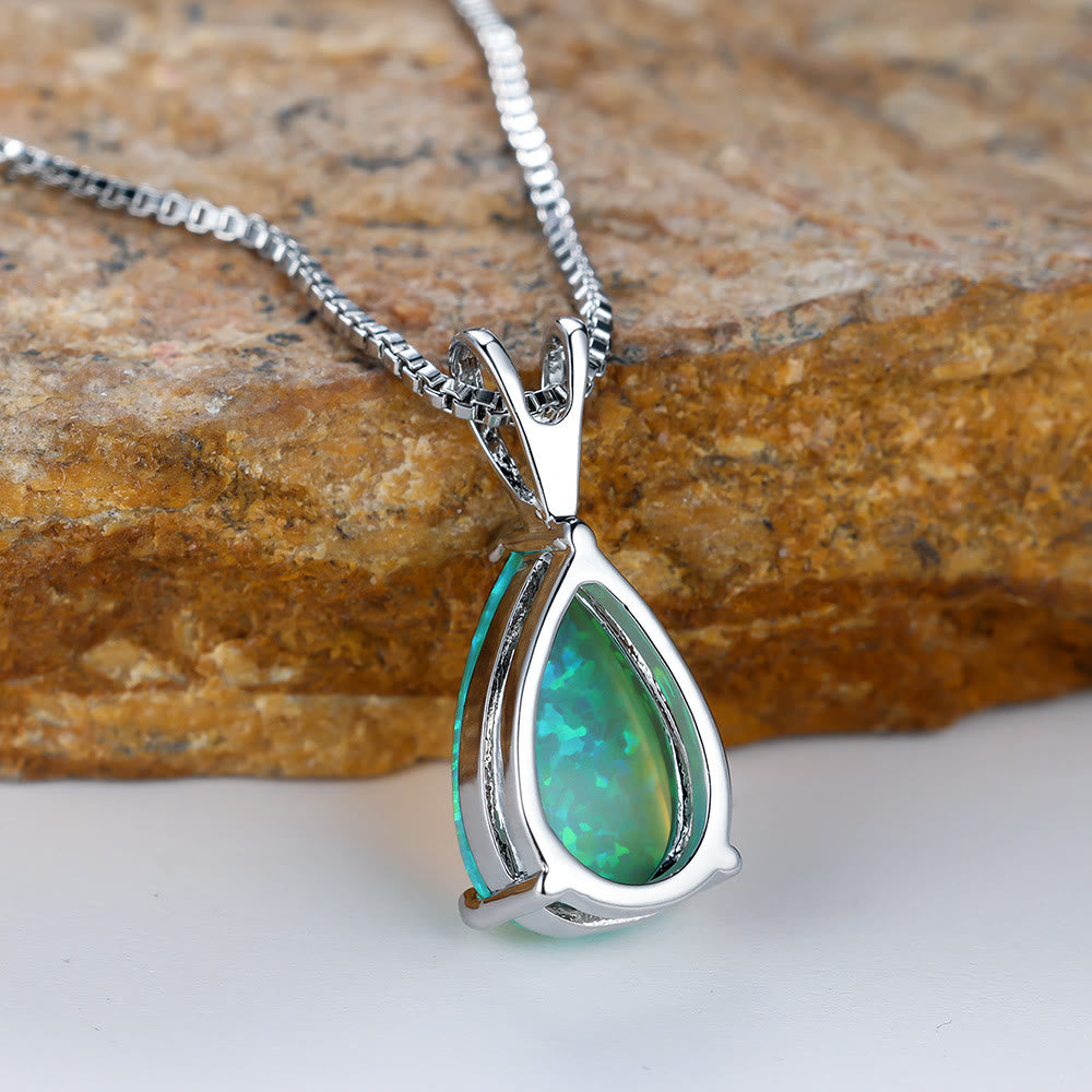 Collana semplice con ciondolo a goccia in sintetico opale Olivenorma 