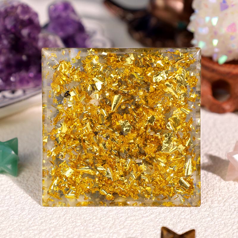 Olivenorma Prehnite Pietra di Luna Occhio di Horus Piramide di Orgone