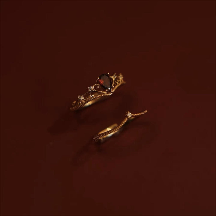 Olivenorma Red Garnet Crown Anello regolabile impilabile