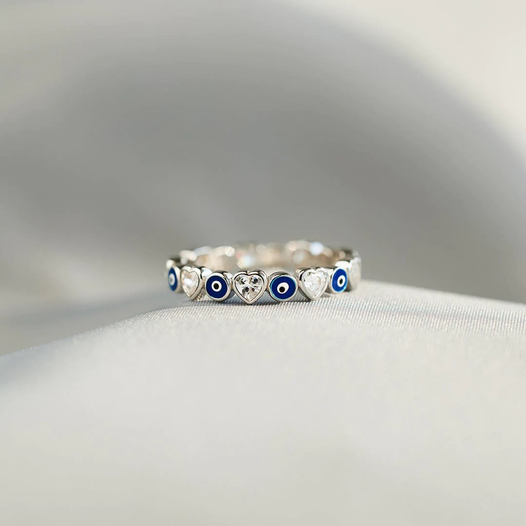 Olivenorma S925 Sterling Silver Heart Zircone Bianco Anello Occhio Malvagio