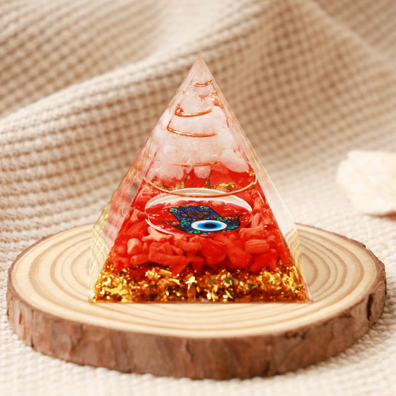 Olivenorma Clear Quartz con Hamsa di corallo rosso e piramide di orgone con occhio maligno 