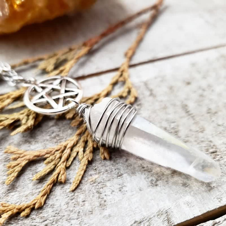 Collana con pentagramma in quarzo della strega Olivenorma 