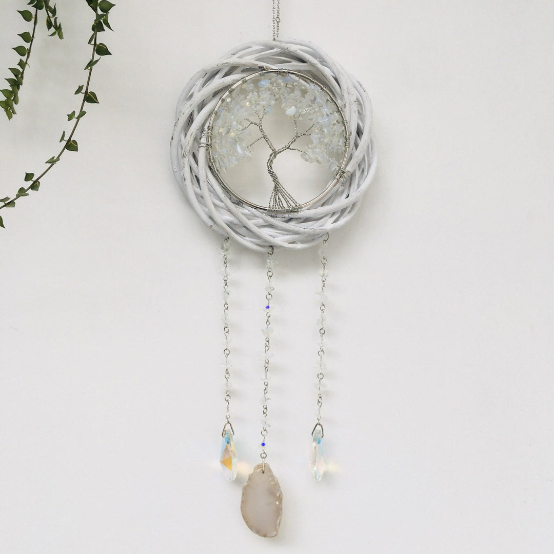 Decorazione da parete con ghirlanda dell'albero della vita avvolta in opalite Olivenorma