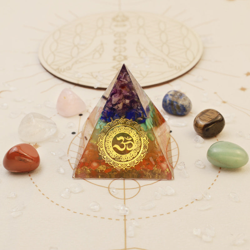 Olivenorma Piramide Orgonica di Protezione dei Chakra Puri