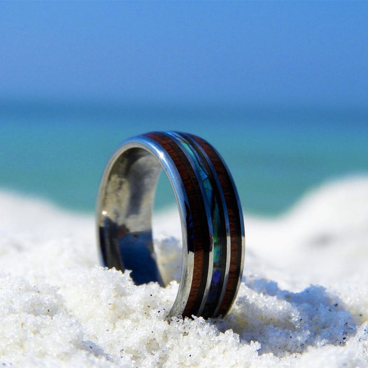 Anello Olivenorma in legno di Koa e conchiglia di abalone in carburo di tungsteno 