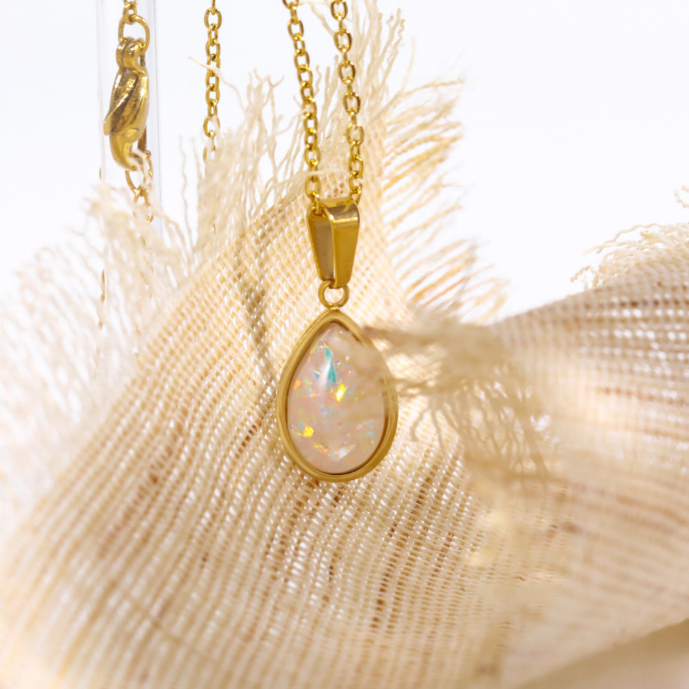 Collana con ciondolo a forma di goccia in opale naturale 18k Olivenorma 