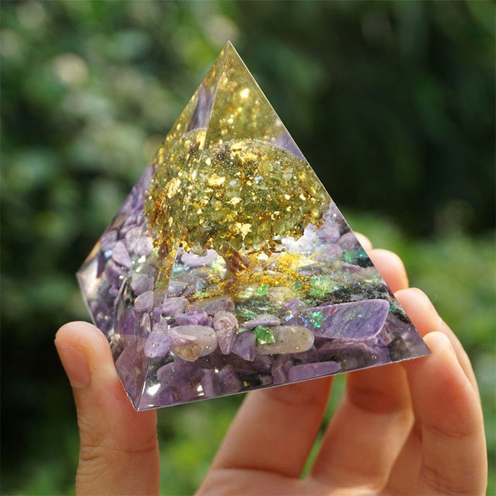 Olivenorma Albero della vita Peridoto con piramide di orgone Charoite
