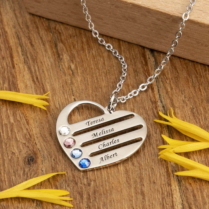Collana con ciondolo con nome e pietra portafortuna a forma di cuore Olivenorma