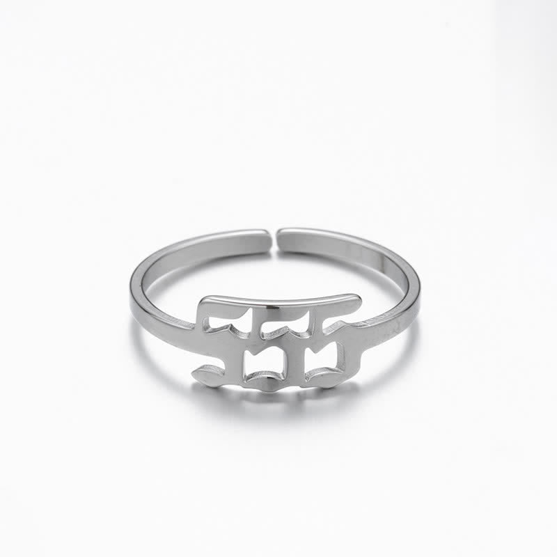 Anello portafortuna minimalista con numero angelico