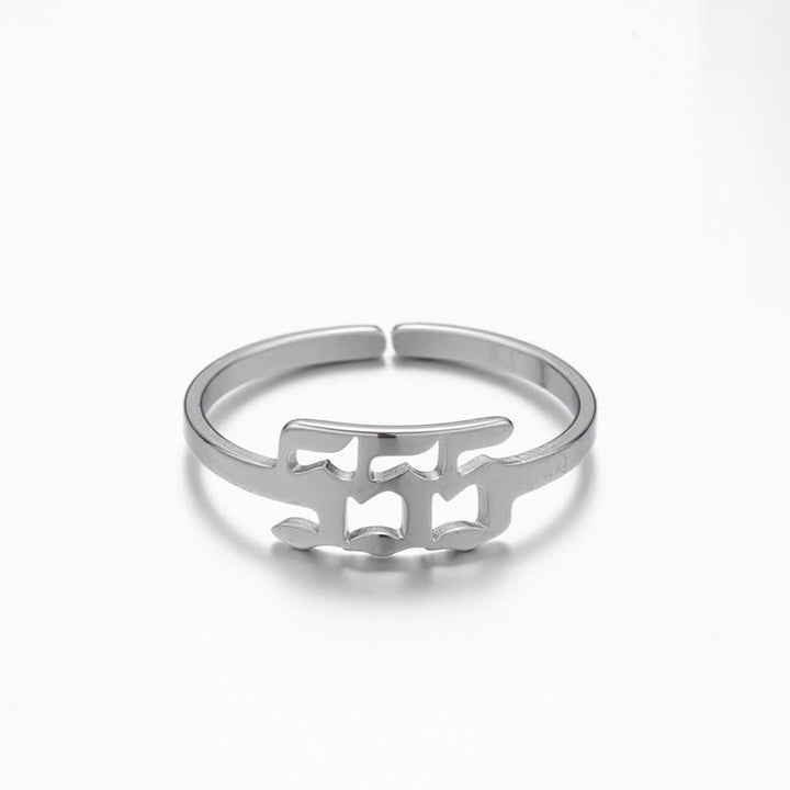 Anello portafortuna minimalista con numero angelico