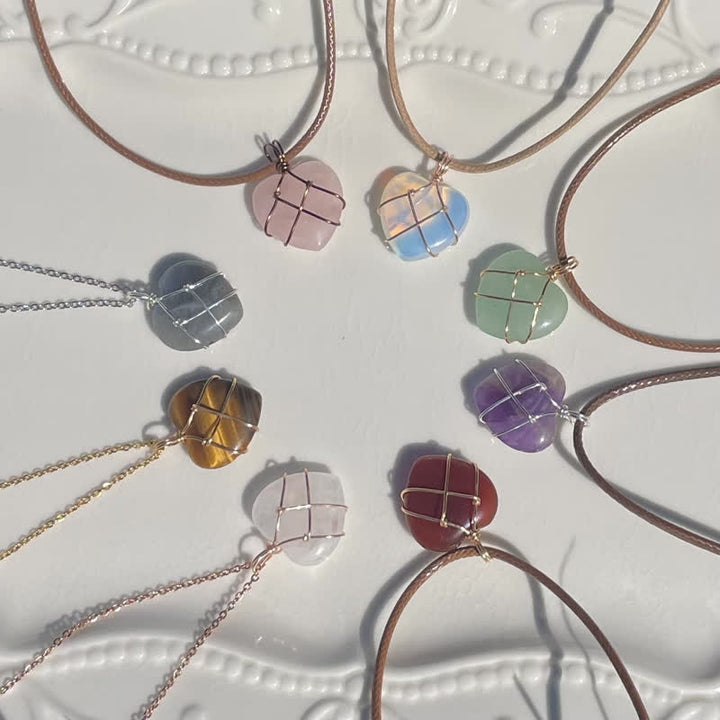 Collana con pietre preziose di cristallo naturale a forma di cuore Olivenorma