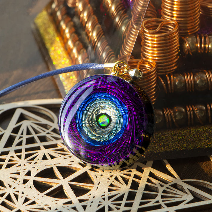 Collana con ciondolo in orgone Olivenorma Rainbow Swirl viola
