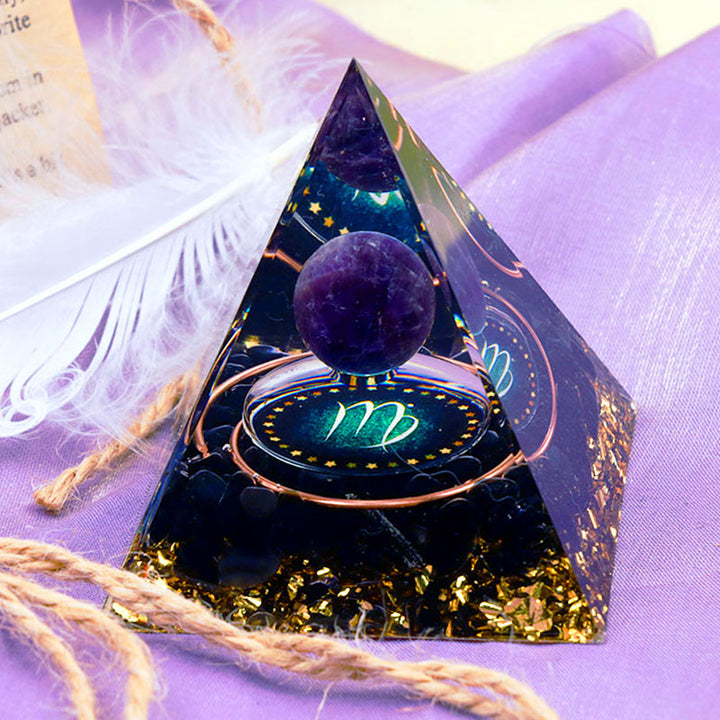 Sfera di ametista Olivenorma con piramide di orgone dello zodiaco Vergine in ossidiana